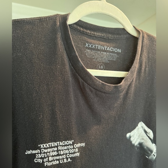 ***SOLD*** XXXTentacion Shirt Size L - Picture 3 of 3